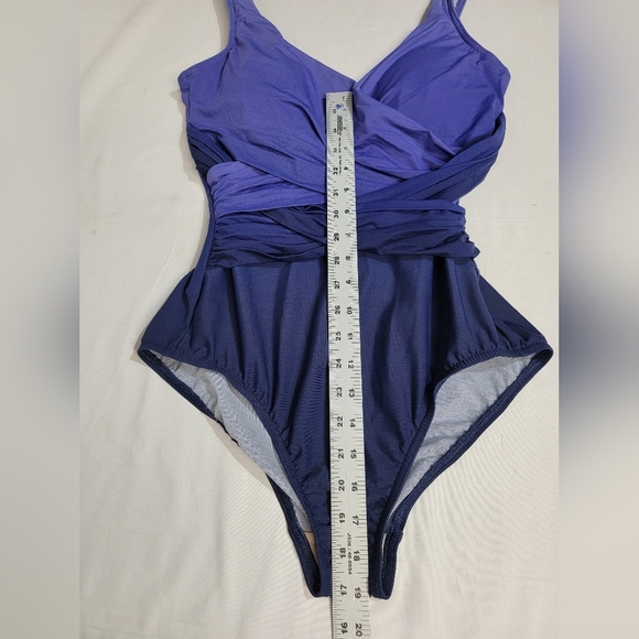 Lands' End V-Neck Wrap Slendersuit Tummy Control Swimsuit Size 10 - Picture 7 of 10